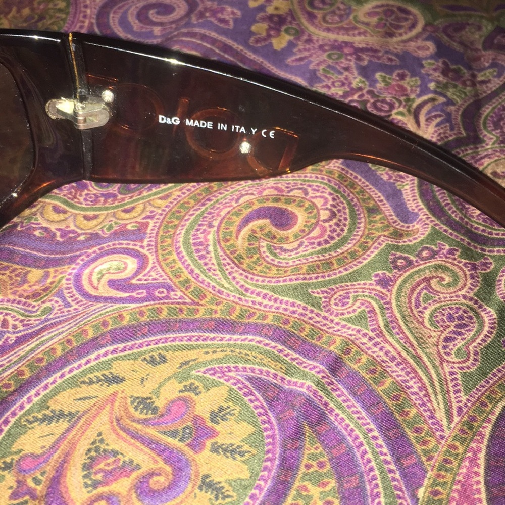 Sunglasses - Picture 5 of 5